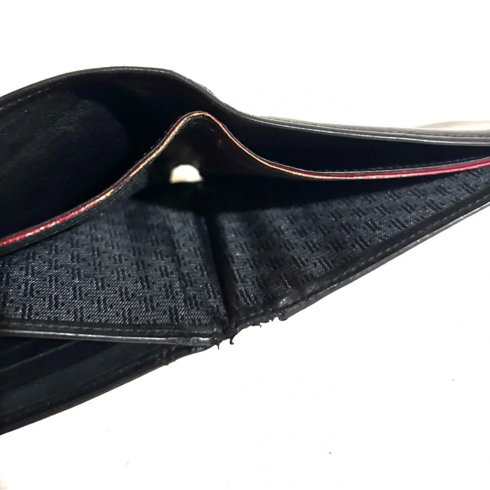 Tumi Sleek Black distressed Leather Wallet